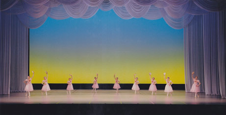 バレエコンサート　”白鳥の湖”第3幕より　ナポリ